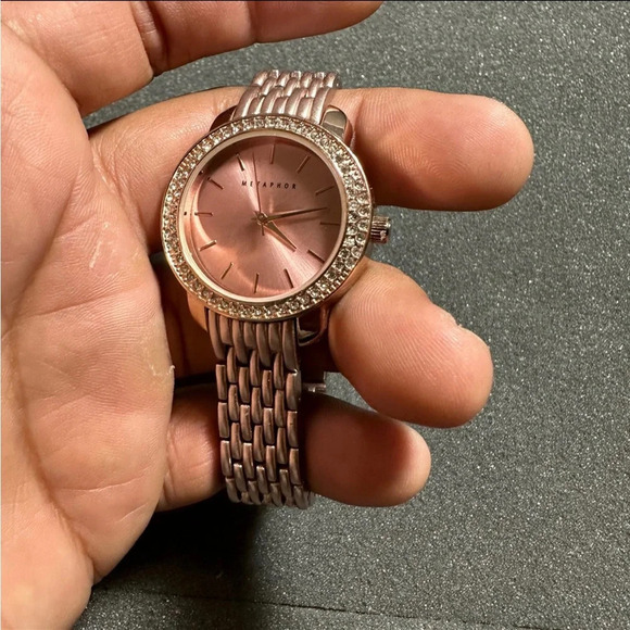 Metaphor Ladies Quarts Watch Pink Tone Jeweled MET07RG Working New Battery - Picture 2 of 9